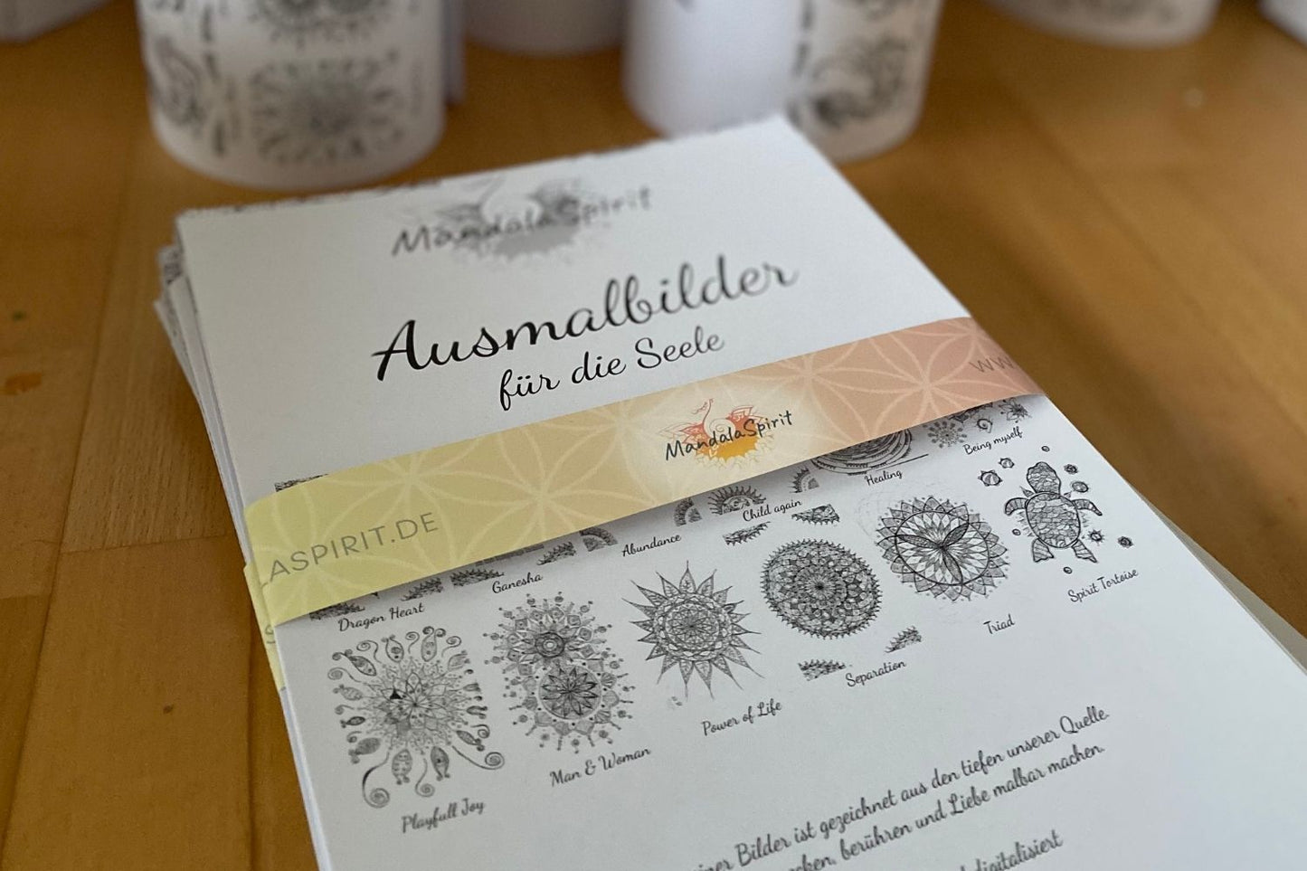 Ausmalbilder für die Seele - Set mit 12 DinA4 Mandala und Zentangle Ausmalbildern